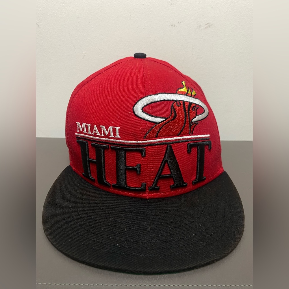 NBA Miami Heat New Era Snapback Hat 9Fifty NBA Hardwood Classics Baseball Cap